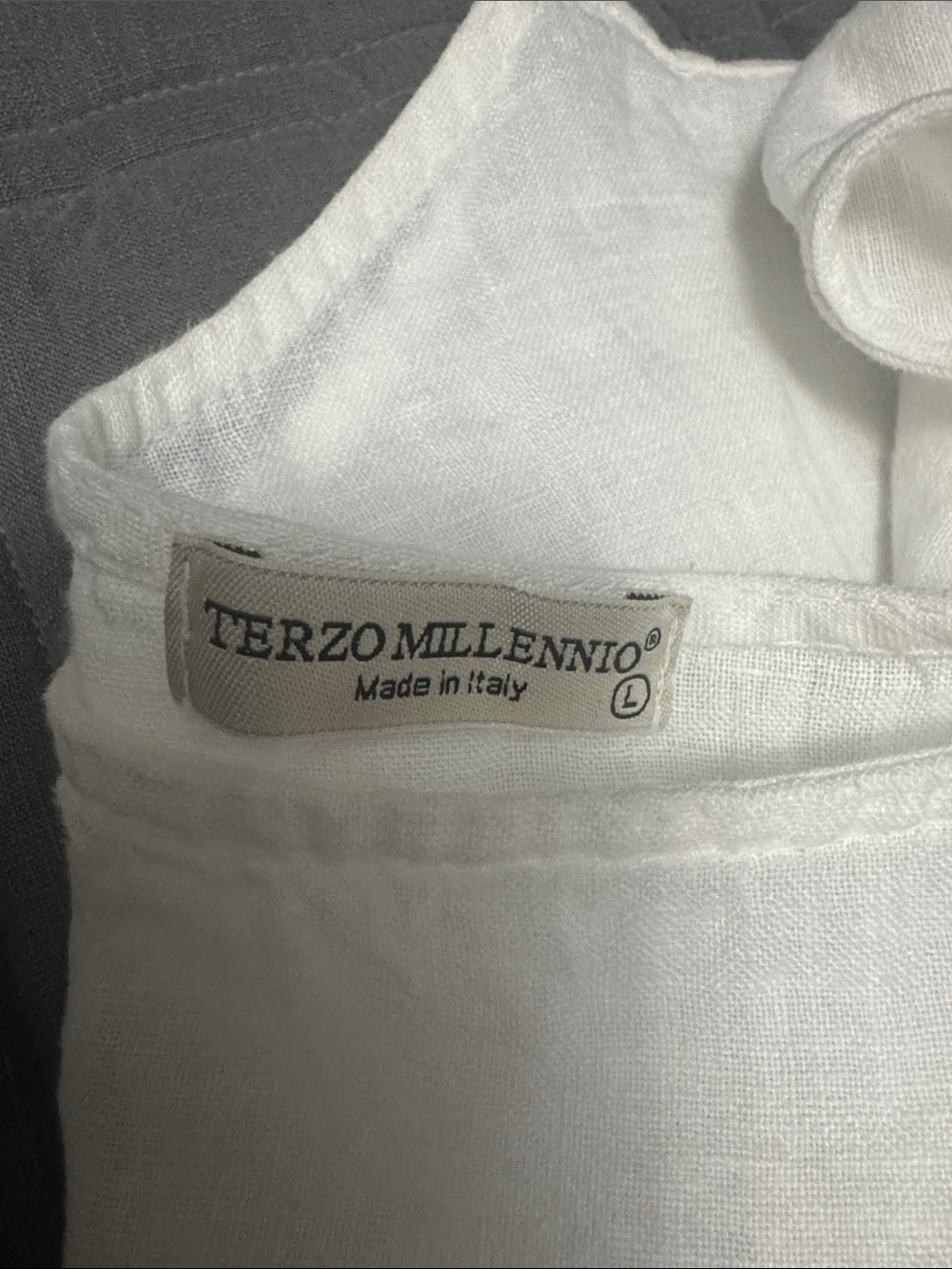 Classic White Linen Roll-Sleeve Tunic Top - Picture 5 of 5